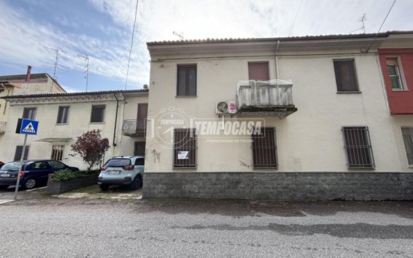 casa indipendente in vendita a Ticineto