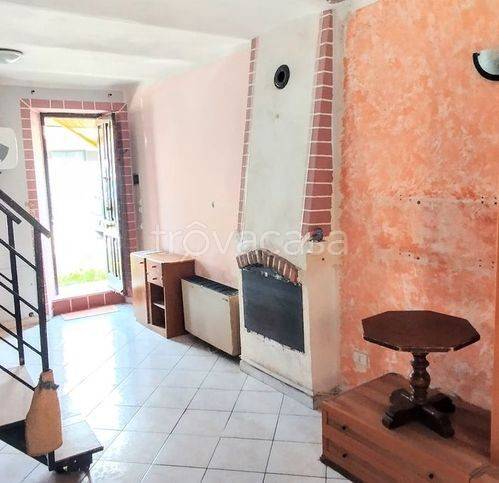 casa indipendente in vendita a Ticineto