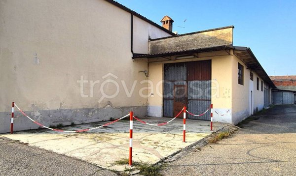 locale commerciale in vendita a Ticineto