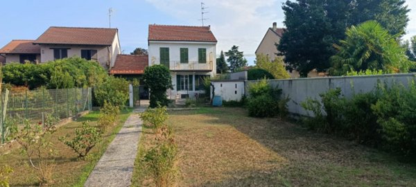 casa indipendente in vendita a Ticineto