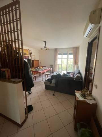 appartamento in vendita a Tortona in zona Paghisano