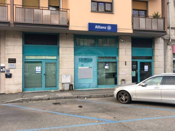 negozio in vendita a Tortona in zona Centro Storico
