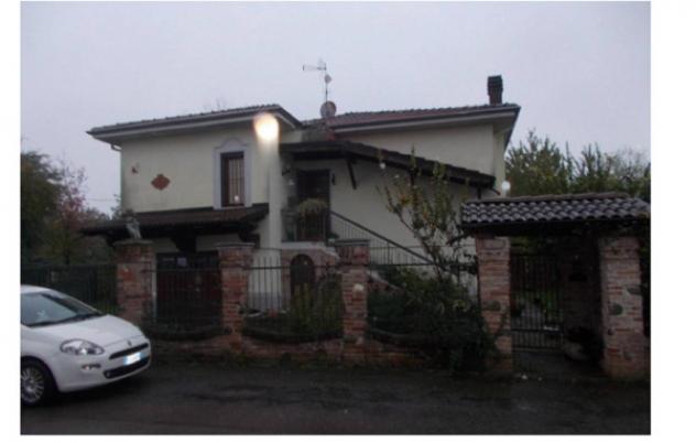 appartamento in vendita a Tortona in zona Torre Garofoli