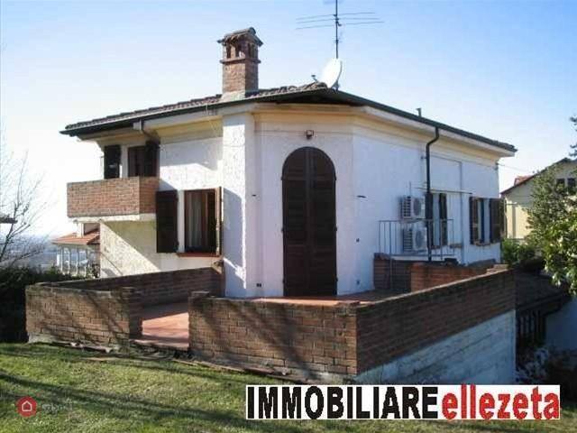 casa indipendente in vendita a Tortona in zona Castello