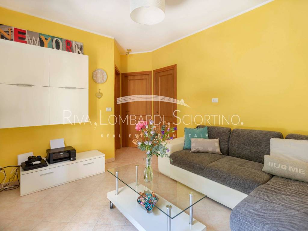 appartamento in vendita a Tortona in zona Centro Storico