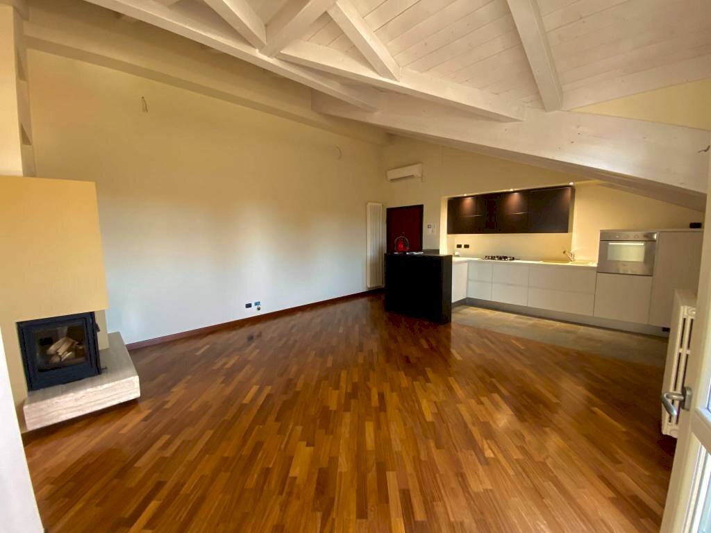 appartamento in vendita a Tortona in zona Paghisano