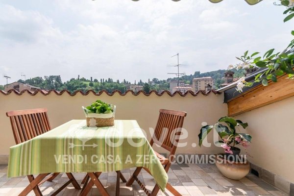 appartamento in vendita a Tortona in zona Centro Storico