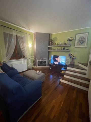 casa indipendente in vendita a Tortona in zona Villoria