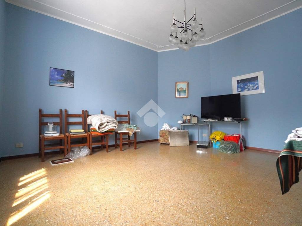 appartamento in vendita a Tortona in zona Centro Storico