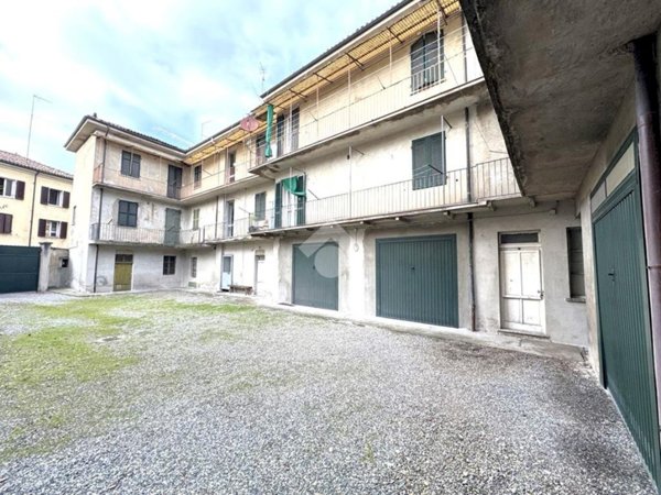 appartamento in vendita a Tortona in zona Centro Storico