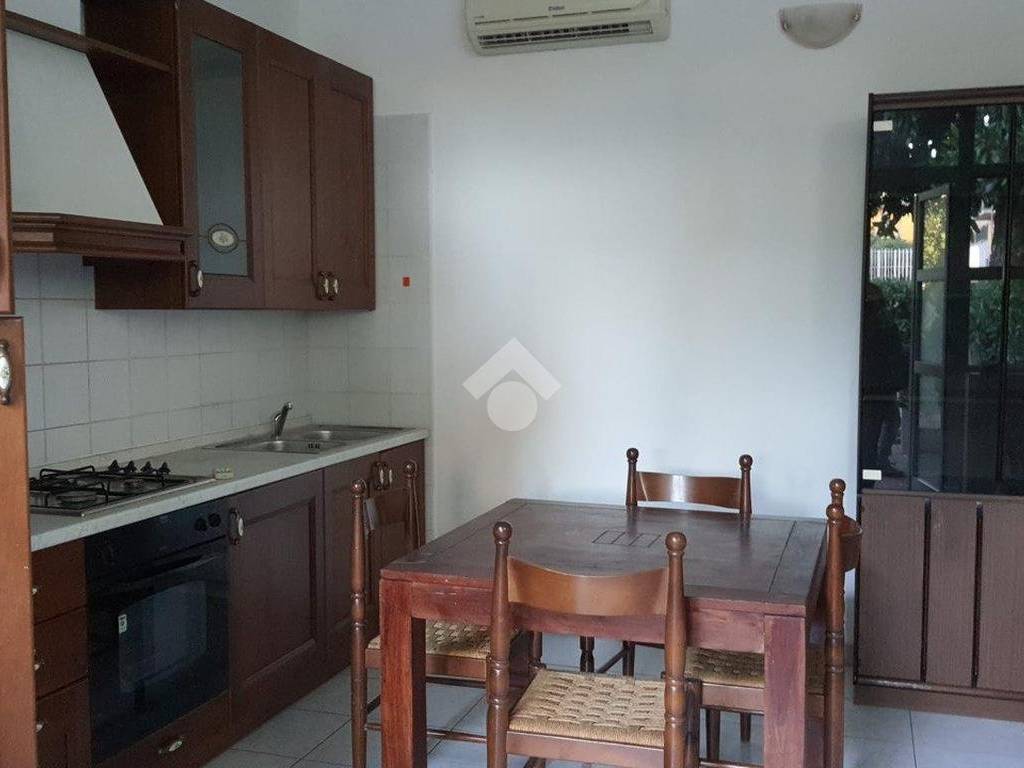 appartamento in vendita a Tortona in zona Oasi