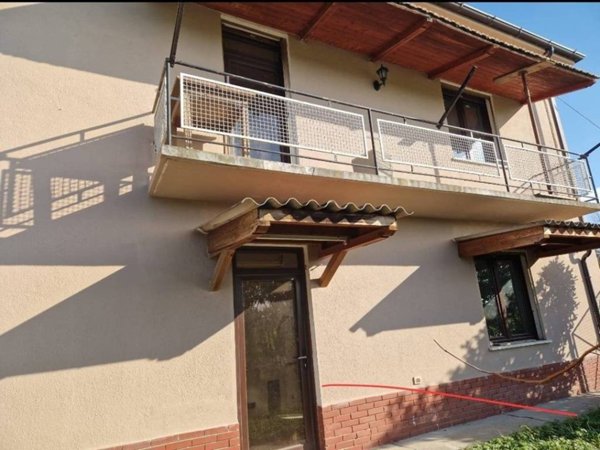 casa indipendente in vendita a Tortona in zona Passalacqua