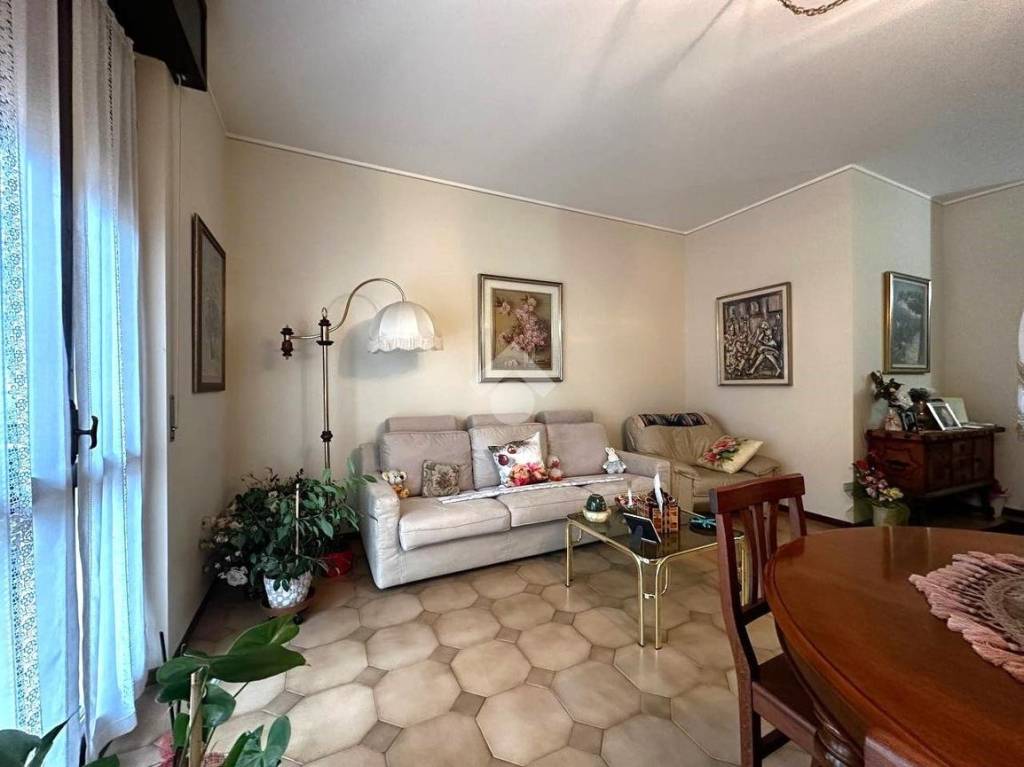 appartamento in vendita a Tortona