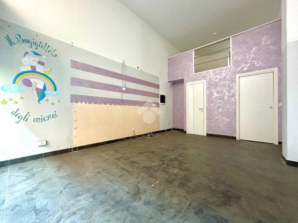 negozio in vendita a Tortona in zona Centro Storico