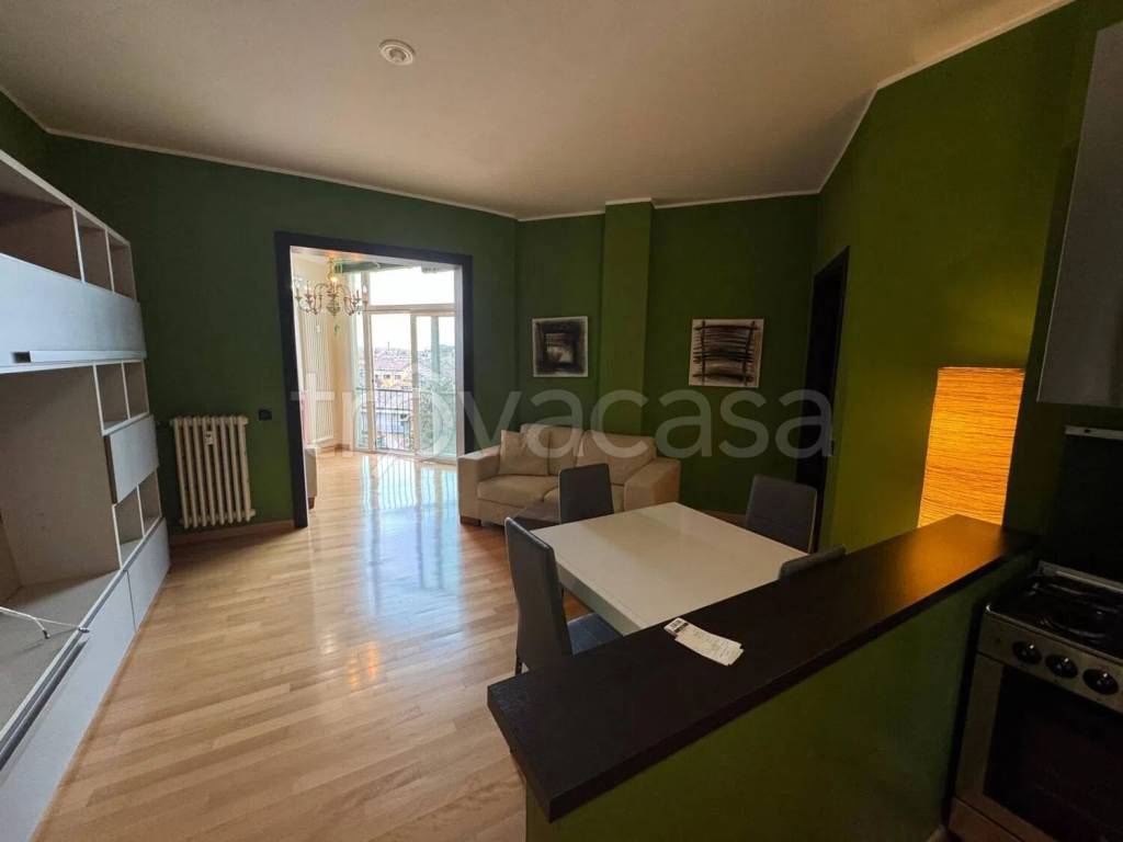 appartamento in vendita a Tortona in zona Centro Storico