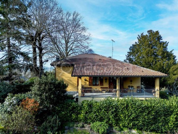 casa indipendente in vendita a Tortona in zona Castello