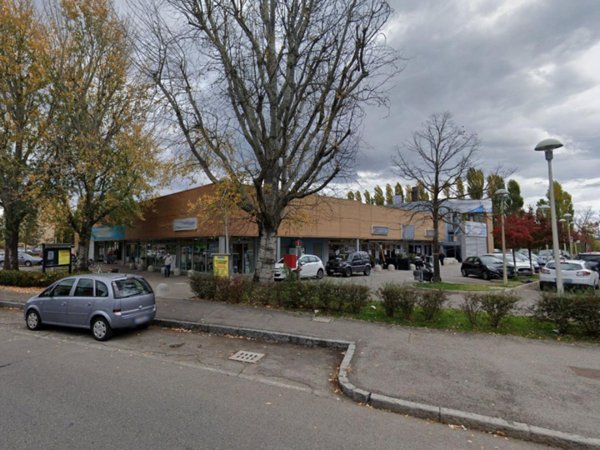 locale di sgombero in vendita a Tortona in zona Centro Storico