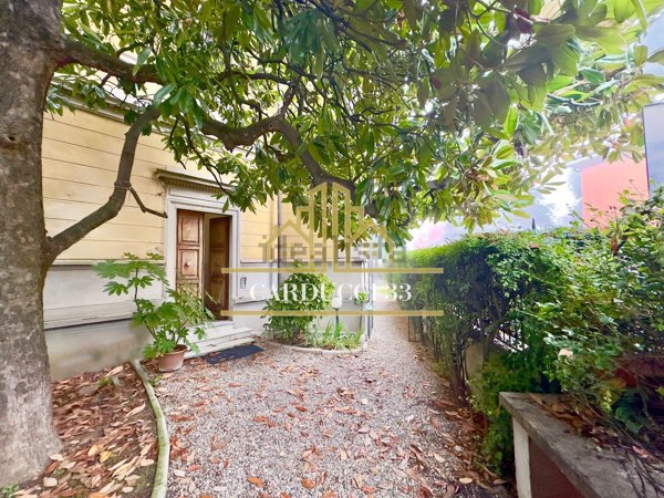 appartamento in vendita a Tortona in zona Centro Storico