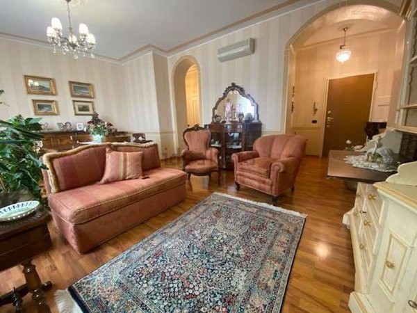 appartamento in vendita a Tortona in zona Centro Storico