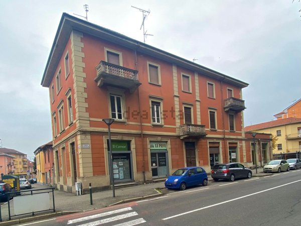 appartamento in vendita a Tortona in zona Centro Storico