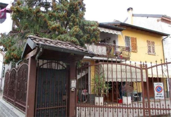 locale di sgombero in vendita a Tortona