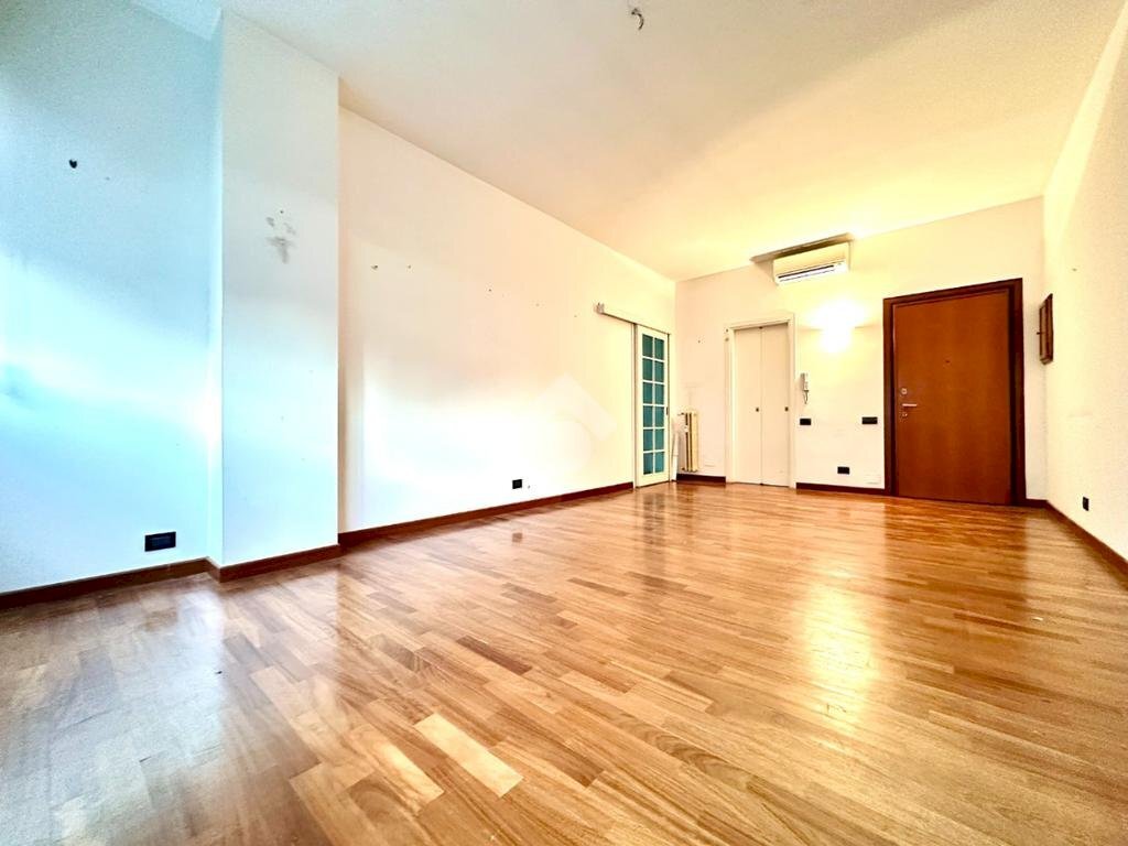 appartamento in vendita a Tortona in zona Centro Storico