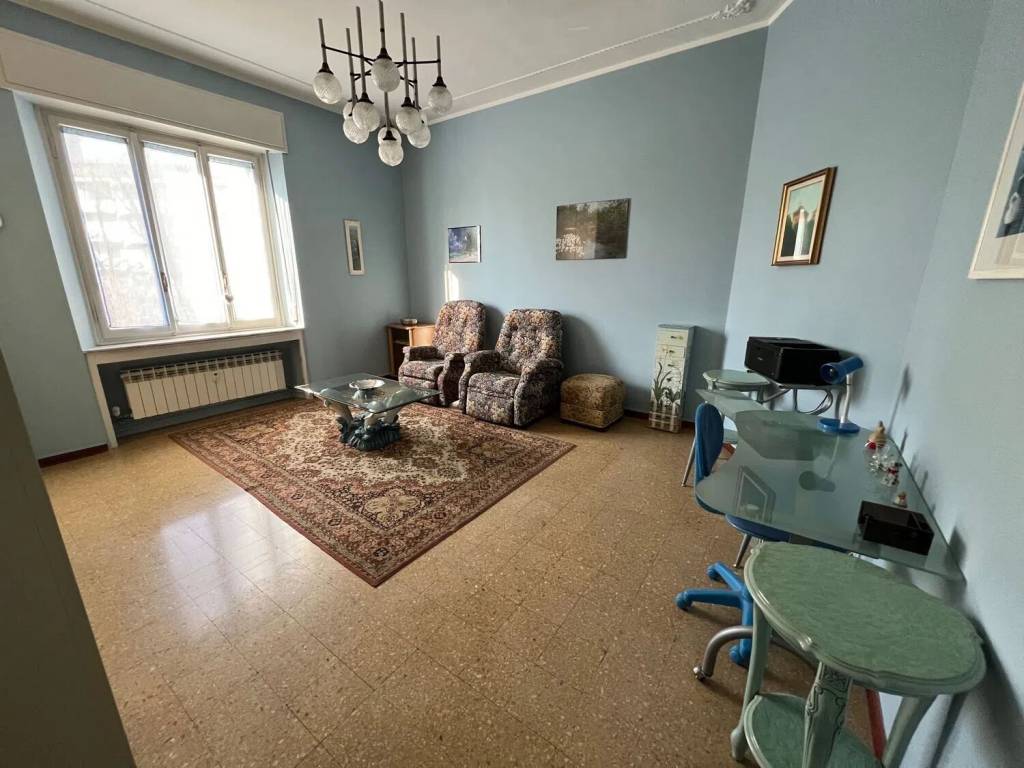 appartamento in vendita a Tortona in zona Centro Storico