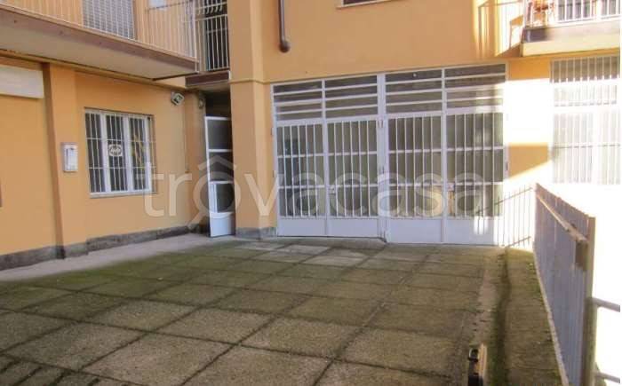 locale di sgombero in vendita a Tortona