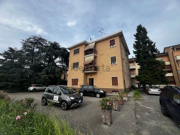 casa indipendente in vendita a Tortona in zona Oasi