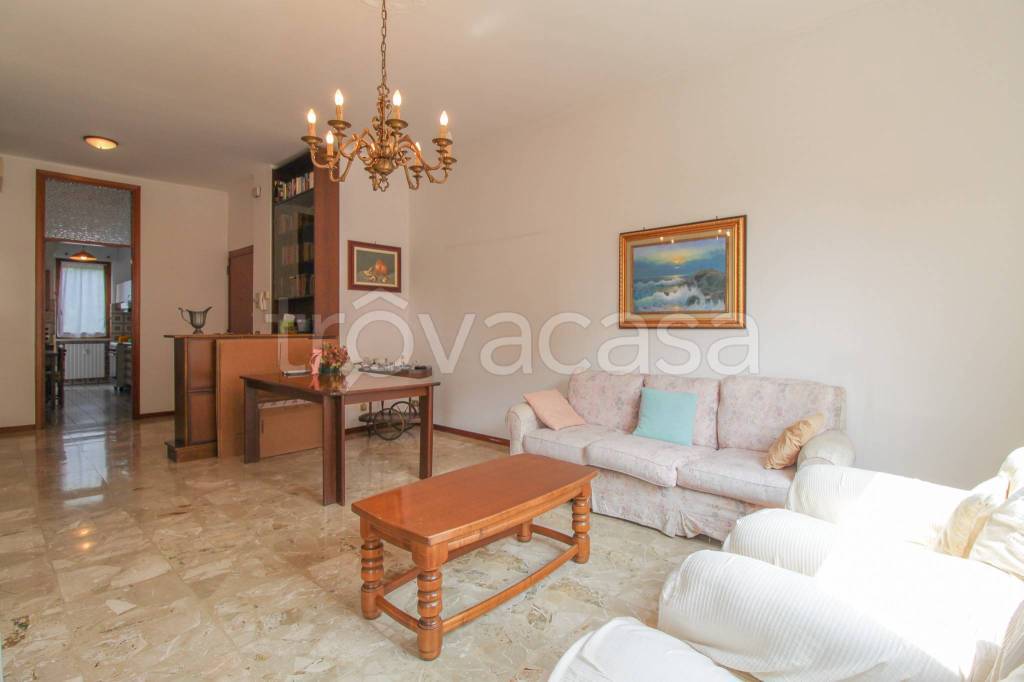 appartamento in vendita a Tortona