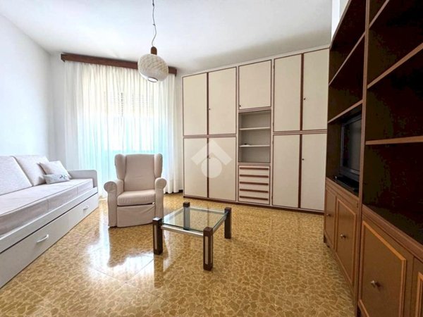 appartamento in vendita a Tortona in zona Centro Storico