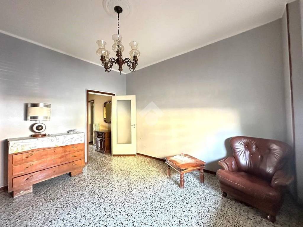 appartamento in vendita a Tortona in zona Centro Storico