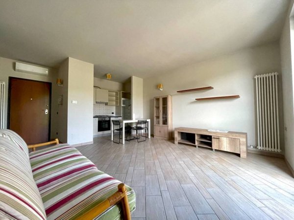 appartamento in vendita a Tortona in zona Vho