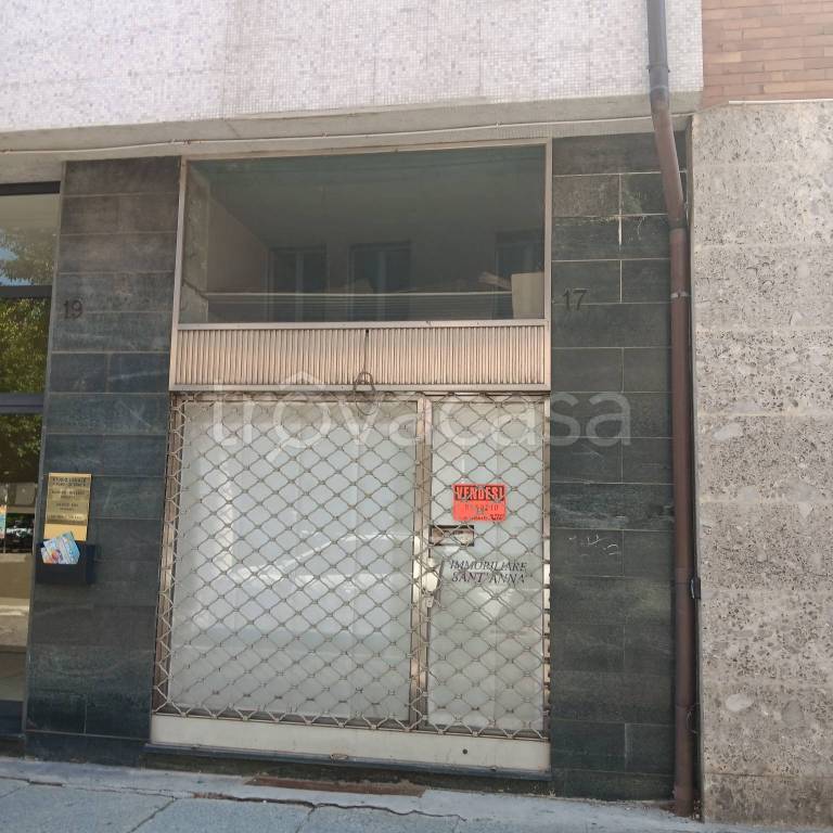 appartamento in vendita a Tortona in zona Centro Storico