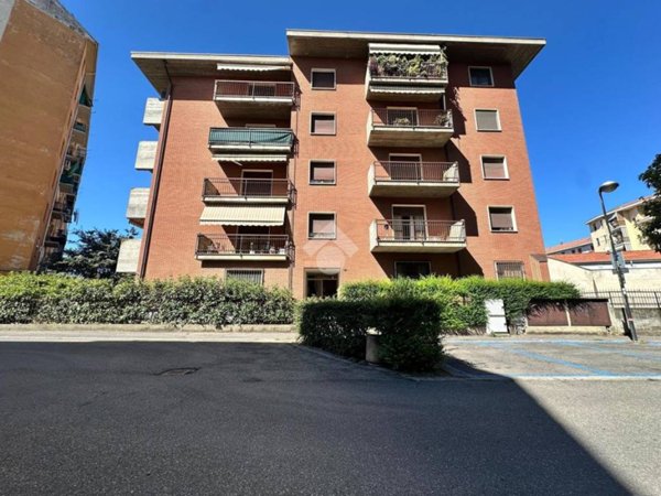 appartamento in vendita a Tortona in zona Centro Storico