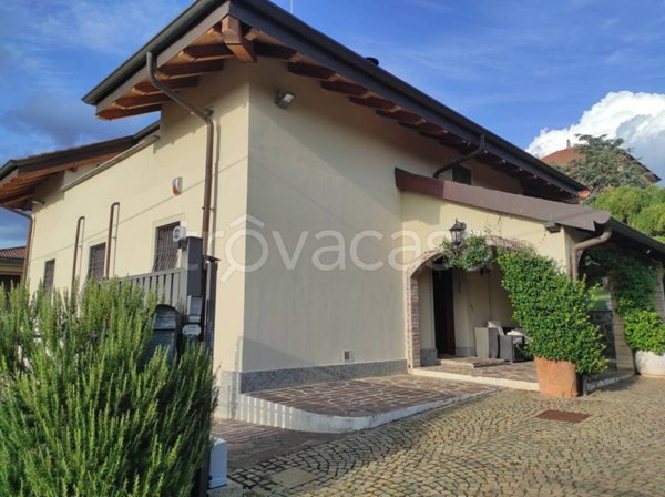 casa indipendente in vendita a Tortona in zona Centro Storico