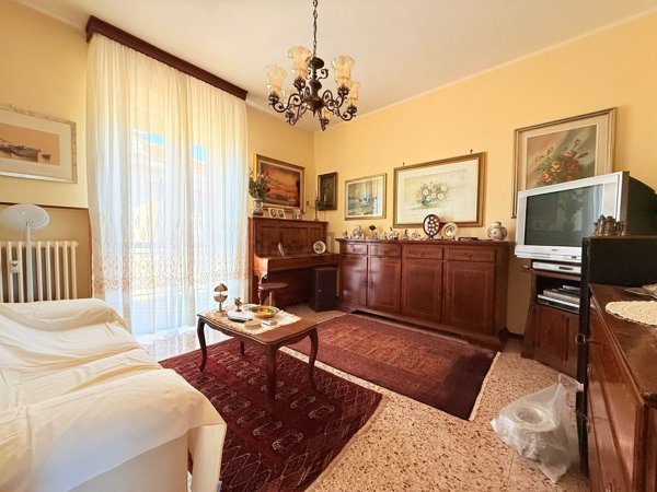 appartamento in vendita a Tortona in zona Centro Storico