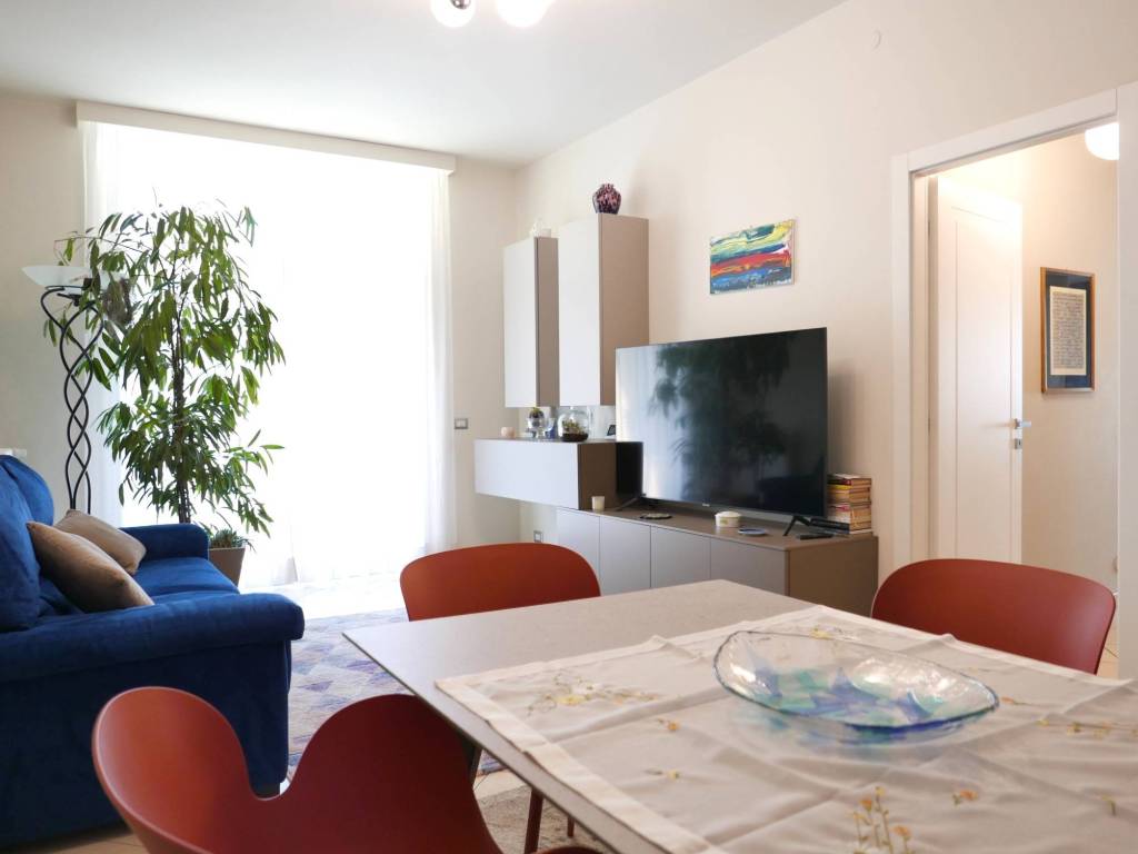 appartamento in vendita a Tortona in zona Città Giardino