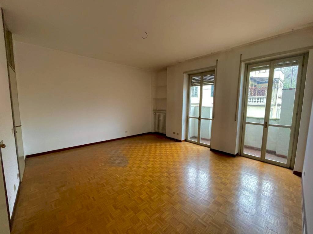 appartamento in vendita a Tortona in zona Centro Storico