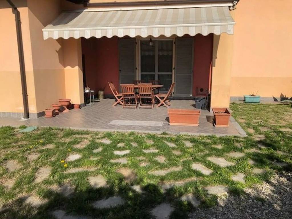 appartamento in vendita a Tortona in zona Vho