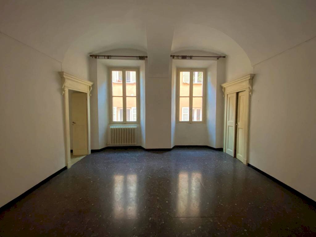appartamento in vendita a Tortona in zona Centro Storico