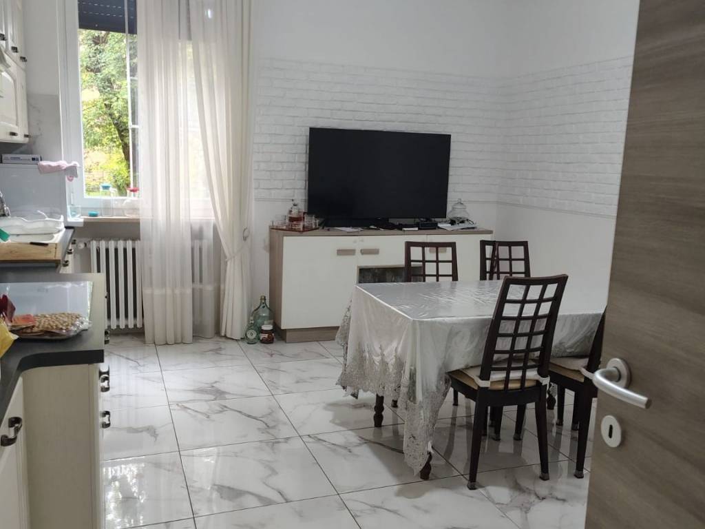 appartamento in vendita a Tortona in zona Città Giardino