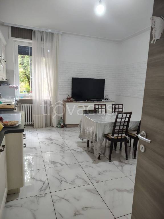 appartamento in vendita a Tortona in zona Città Giardino