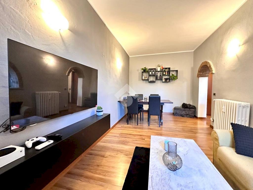 appartamento in vendita a Tortona in zona Castello