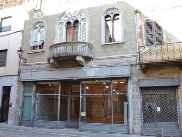 negozio in vendita a Tortona