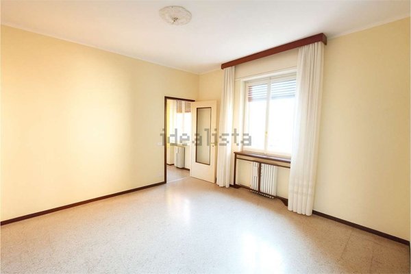 appartamento in vendita a Tortona in zona Centro Storico