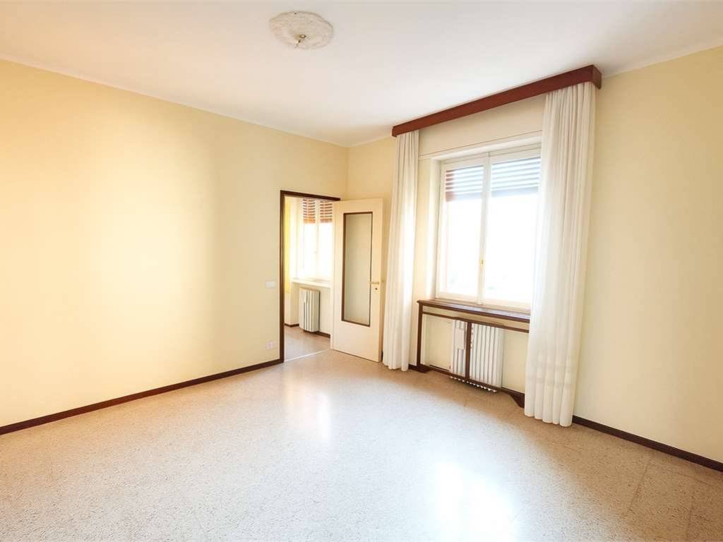 appartamento in vendita a Tortona in zona Centro Storico