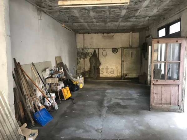 casa indipendente in vendita a Tortona in zona Centro Storico