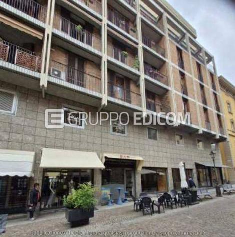 negozio in vendita a Tortona