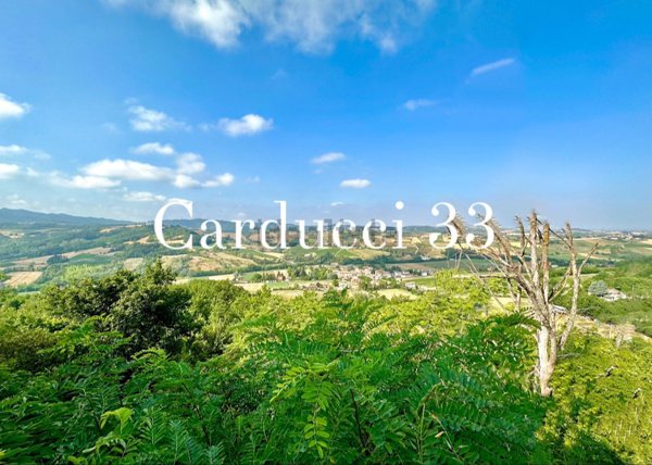 casa indipendente in vendita a Tortona